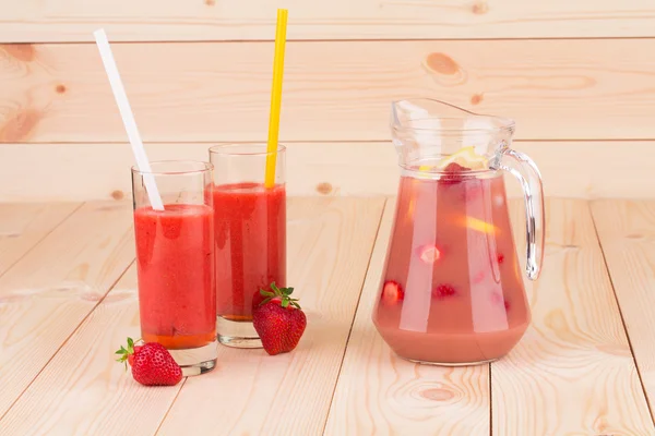 Çilekli Smoothie — Stok fotoğraf