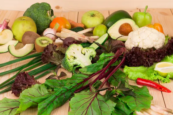 Verschiedenes frisches Gemüse. — Stockfoto