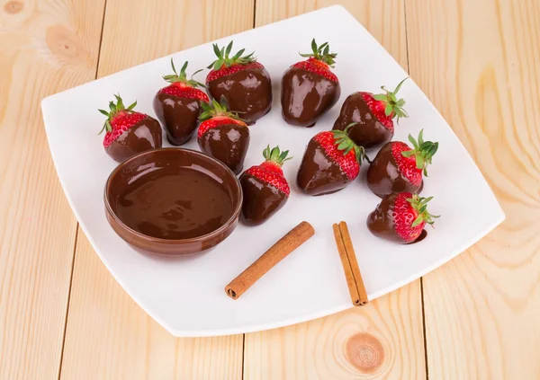 Strawberries in chocolate — Stock Photo, Image