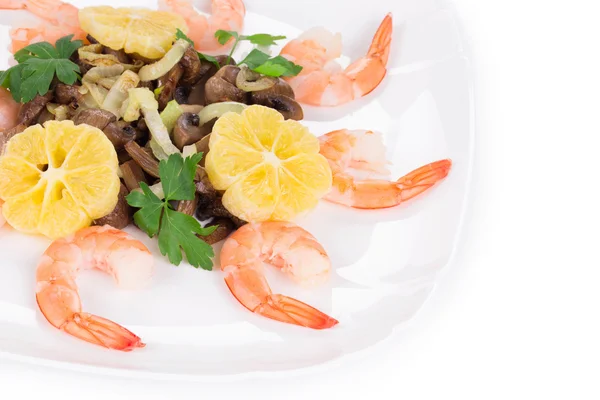 Shrimp salad with mushrooms — Stock Photo, Image