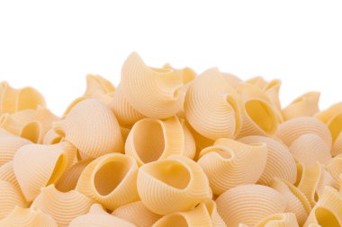 pişmemiş makarna çeşitleri lumaconi yakın çekim.