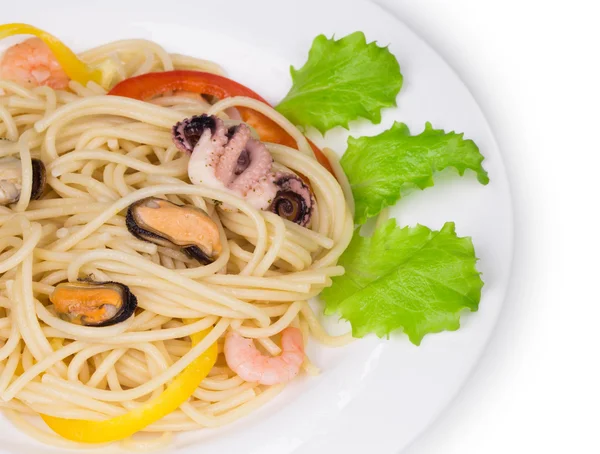 Italienische Pasta mit Meeresfrüchten. — Stockfoto