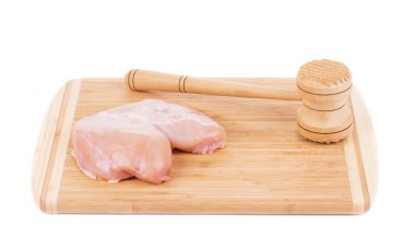 Çiğ tavuk göğsü. 