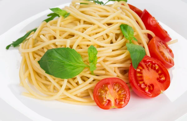 Pasta Tagliatelli con tomates —  Fotos de Stock