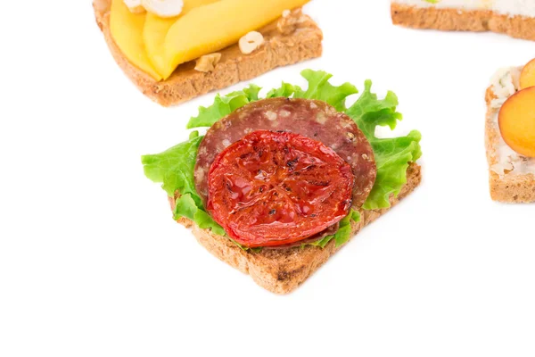 Sandwiches with ham and tomato. — Stock Photo, Image