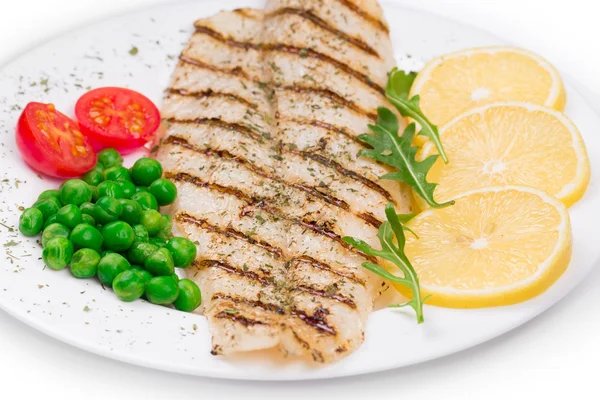 Fisch mit Gemüse — Stockfoto