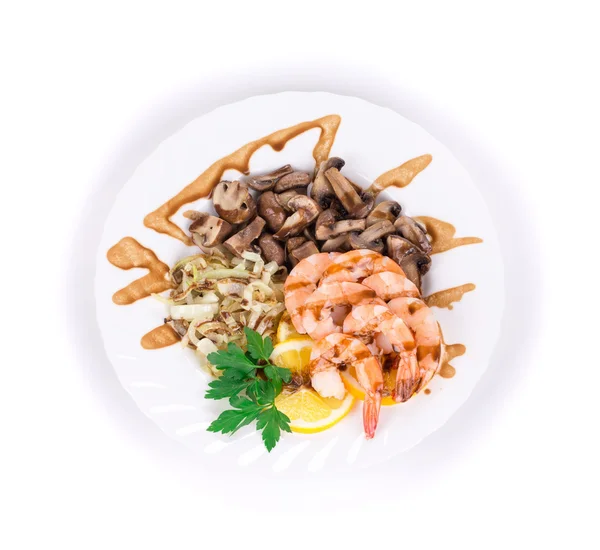 Shrimp salad with mushrooms. — Stock Photo, Image