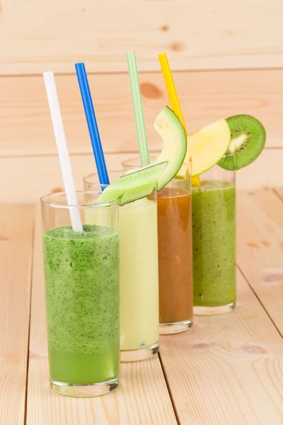 Naturliga fruktjuicer — Stockfoto