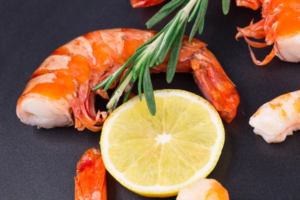 Unshelled shrimps — Stock Photo, Image