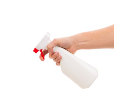 Beyaz plastik sprey şişe tutan el.