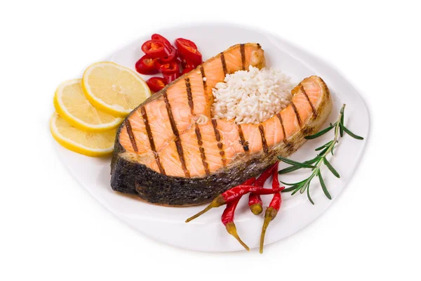 Weißer Teller mit Lachs — Stockfoto