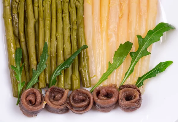 Salade d'asperges aux anchois . — Photo