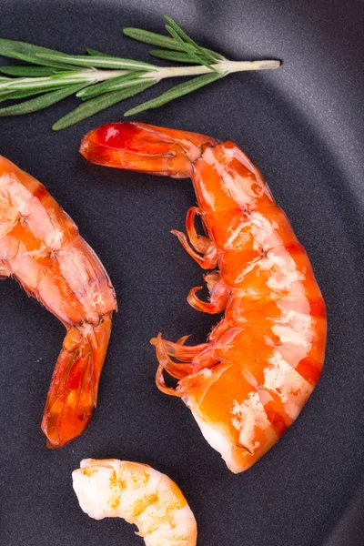 Cooked shelled shrimps — Stock Photo, Image