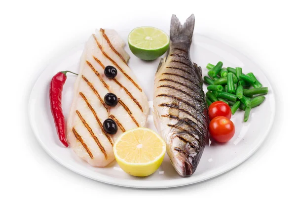 Fisch und Gemüse. — Stockfoto