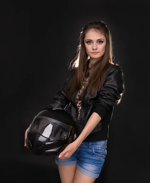 Mujer con casco de moto — Foto de Stock