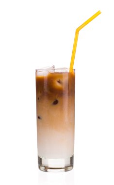 Buzlu kola bardağı.