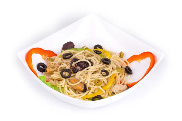 Italiaanse pasta met zeevruchten — Stockfoto