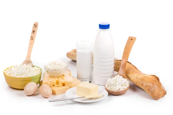 Dairy products and bread. — Stock Photo, Image