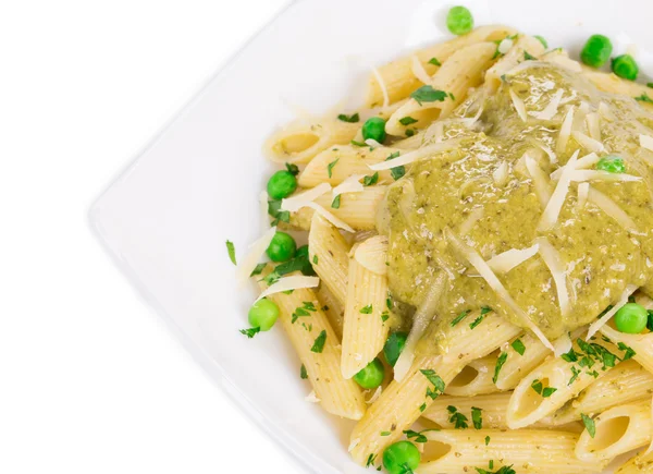 Italiensk pasta med pesto — Stockfoto