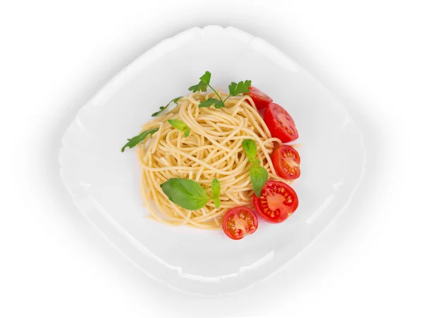 Italiensk pasta med basilika — Stockfoto