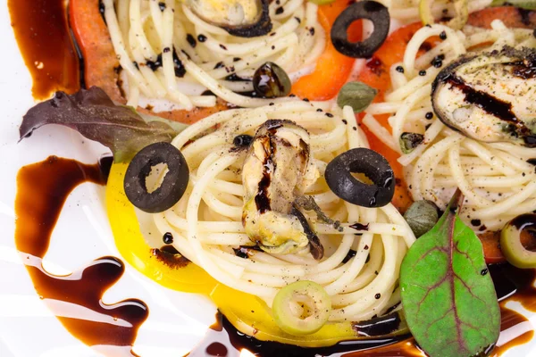 Pasta met zeevruchten — Stockfoto