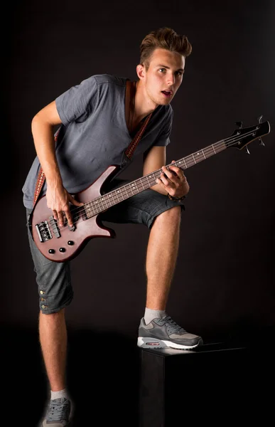 Basszus gitáros. — Stock Fotó