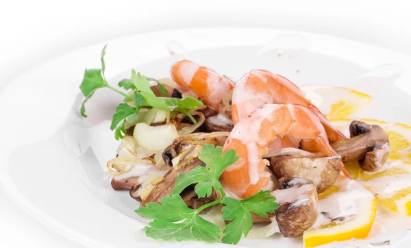 Ensalada de camarones con setas — Foto de Stock