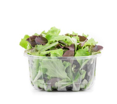 yeşil ve kırmızı yaprak marul kutusunda. 