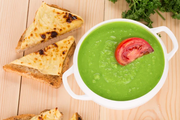 Spinach cream soup — Stock Photo, Image