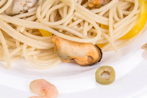 Tasty italian pasta with seafood — Stock Photo, Image