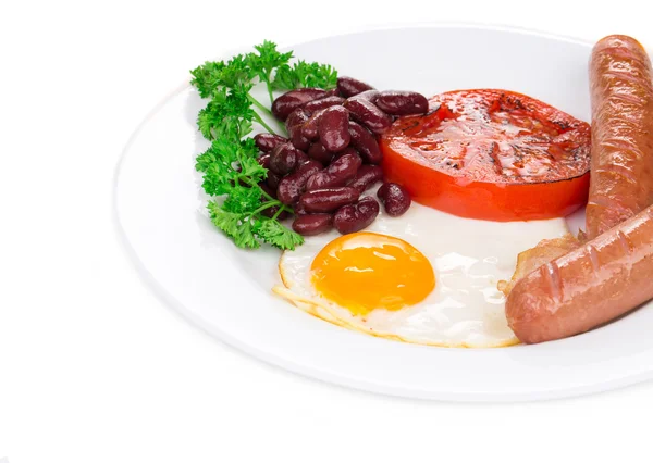 Жареное яйцо с колбасой — стоковое фото