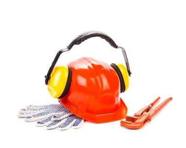Araçları ile kırmızı kask