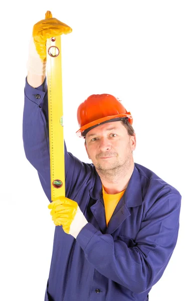 Trabajador en hardhat con regla de medida . — Foto de Stock