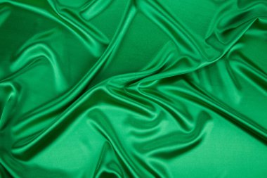yeşil ipek kumaştan