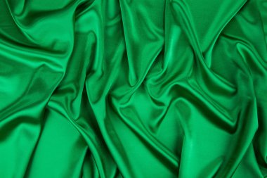 yeşil ipek perdelik. 