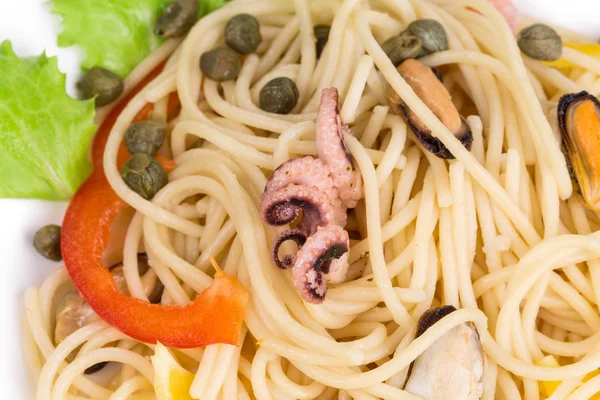 Sea salad with spaghetti close-up — Stock Photo, Image