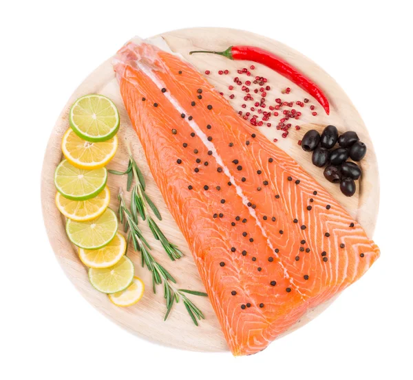 Filete de salmón con pimienta y cítricos . — Foto de Stock
