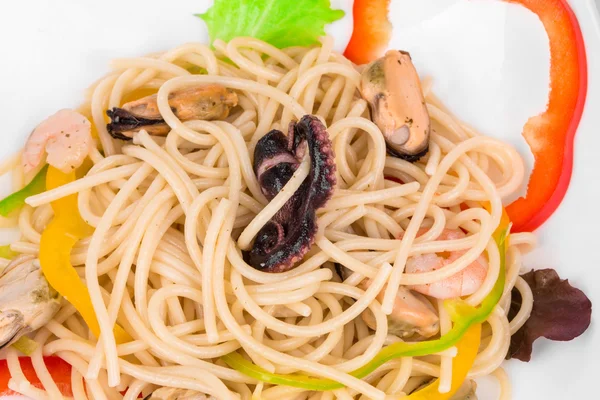 Skaldjur med pasta rätter — Stockfoto