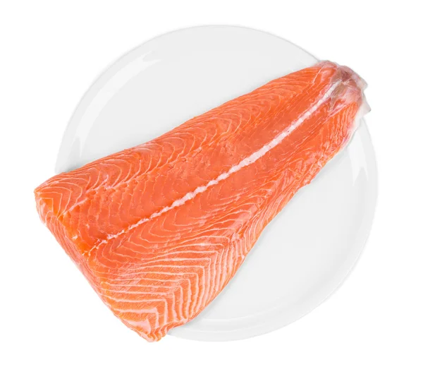 Raw salmon fillet on plate. — Stock Photo, Image