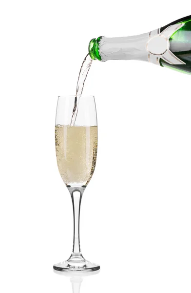 Glas champagne op wit — Stockfoto