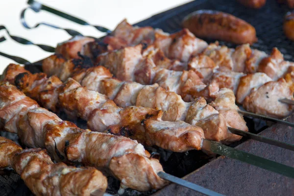 Fresh meat shish kebab. — Stock Photo, Image