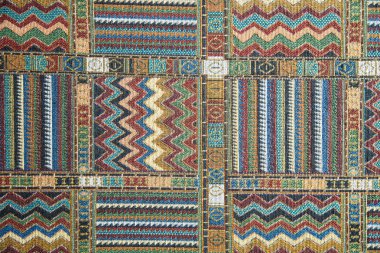 Etnik süsler ile halı