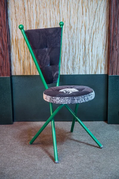 Groen en grijs stoel — Stockfoto