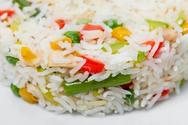 Arroz blanco largo con verduras —  Fotos de Stock