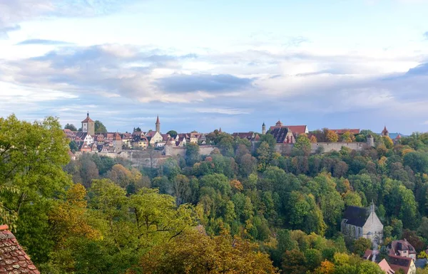 Sonbaharda Renkli Ağaçlarla Rothenburg Der Tauber Bavyera Bayern Almanya — Stok fotoğraf