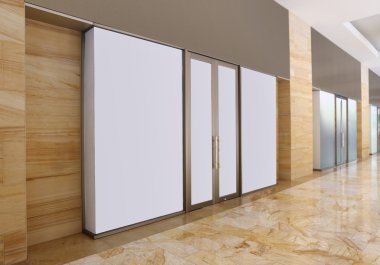 Alışveriş Merkezi koridorda billboard