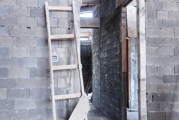 A l'intérieur d'une maison en construction — Photo