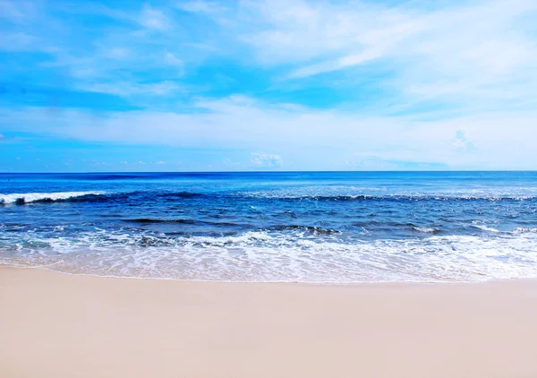 Bellissimo mare blu — Foto Stock