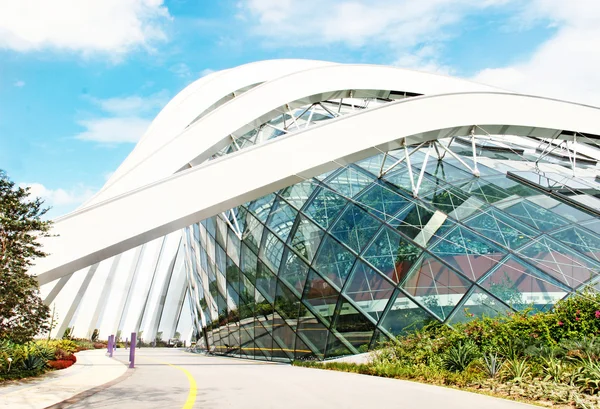 Bâtiment dans le parc Jardins près de la baie, Singapour . — Photo