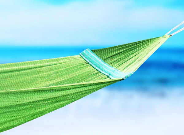 Green hammock hanging in the coast — Stock Photo, Image